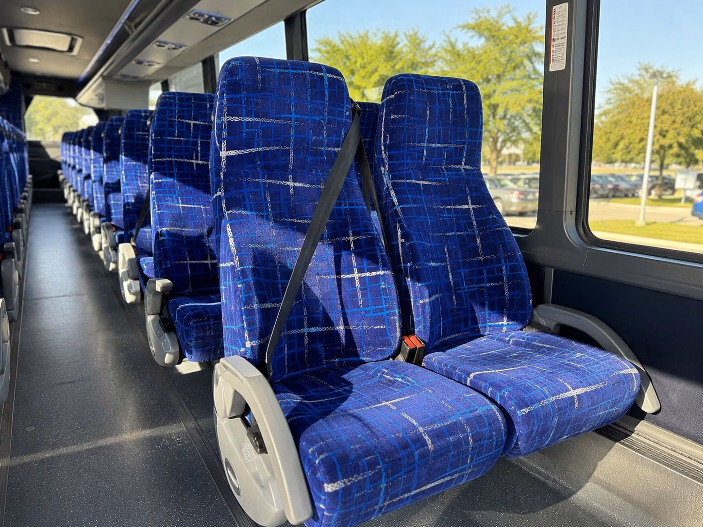 charter bus rentals for large prom groups across temecula unified school district