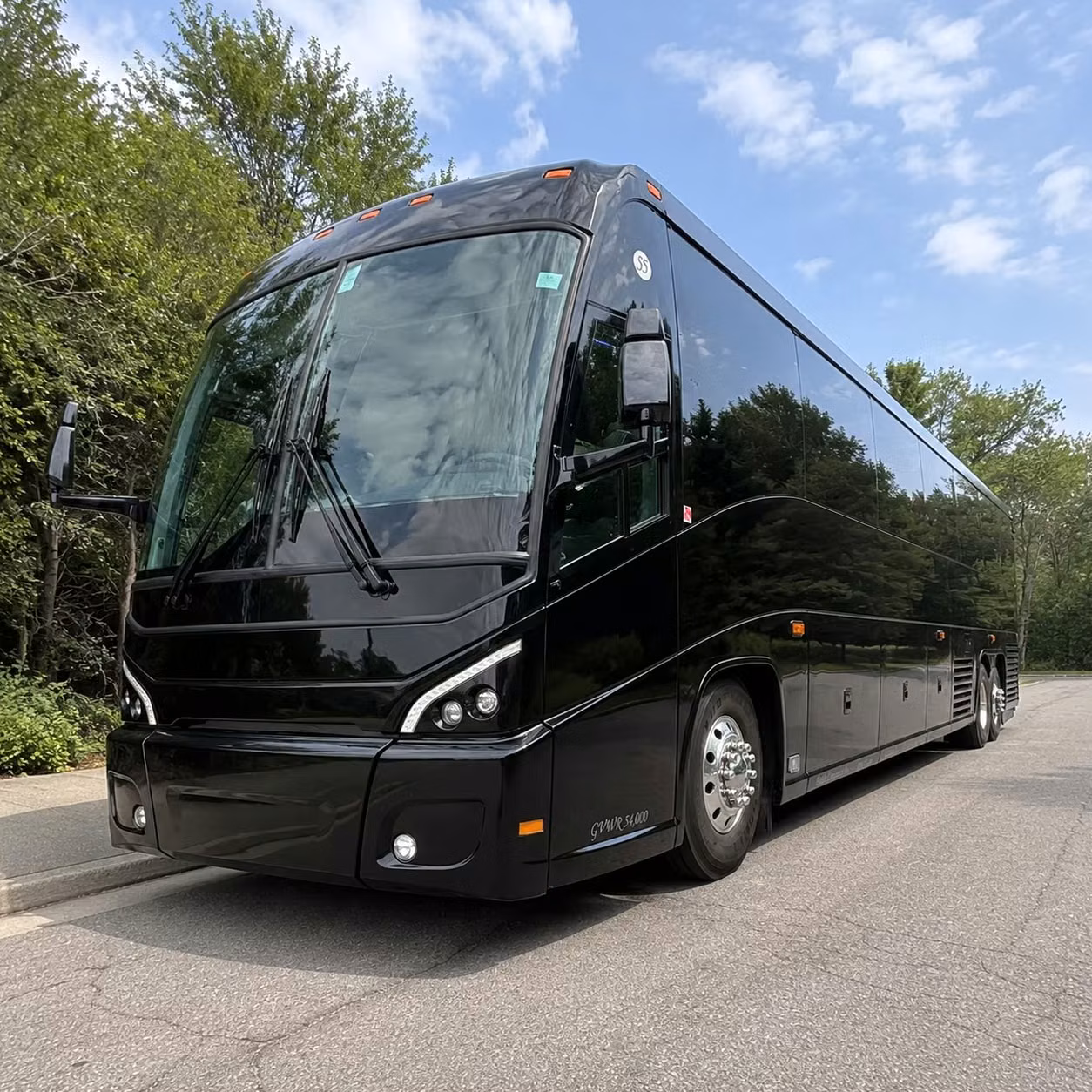 shuttle buses for camp pendleton transfers and personnel movements near temecula